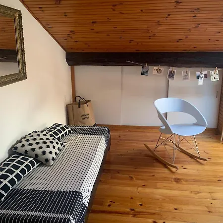 Spacieux Et Lumineux Duplex Arty Au Centre De Appartamento *