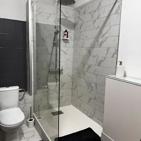 Spacieux Et Lumineux Duplex Arty Au Centre De Appartamento Sète