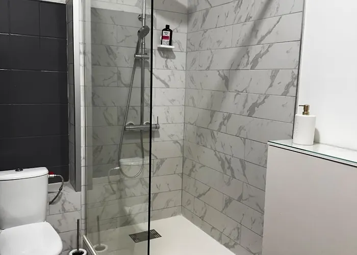 Spacieux Et Lumineux Duplex Arty Au Centre De Διαμέρισμα Σετ